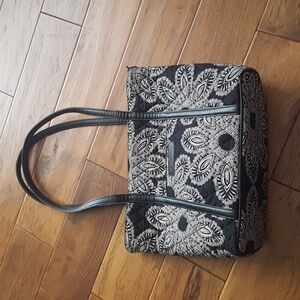 Vera Bradley Black White Floral Quilted Tote Bag with Zipper